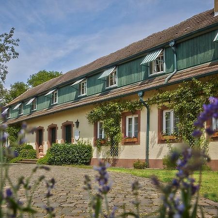 Der Linslerhof - Hotel, Restaurant, Events & Natur Überherrn Exterior foto