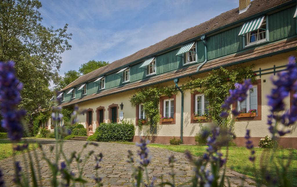 Der Linslerhof - Hotel, Restaurant, Events & Natur Überherrn Exterior foto